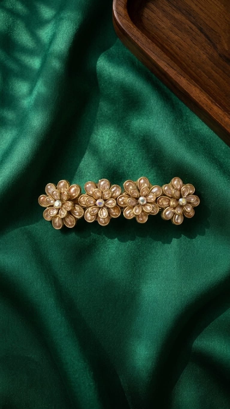 Grand kundan hair clips  SN-01-0000436