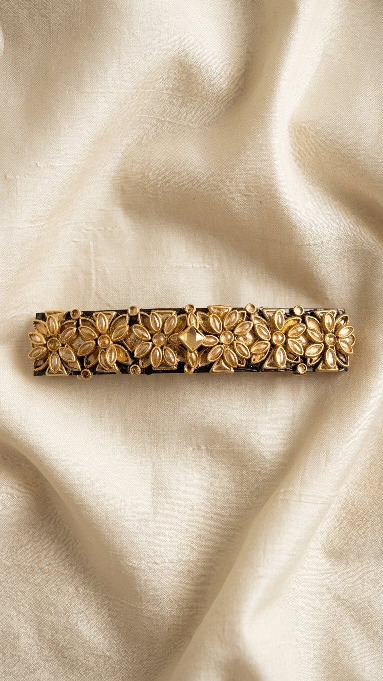 Kundan centre clips  (SN-01-0000025)