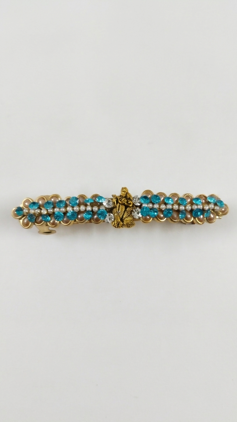Traditional Centre Clips (SN-01-0000036)